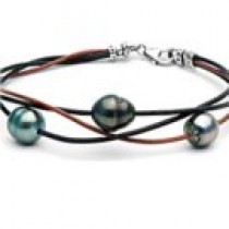 Leather Bracelet with 3 Tahitian Baroque Pearls